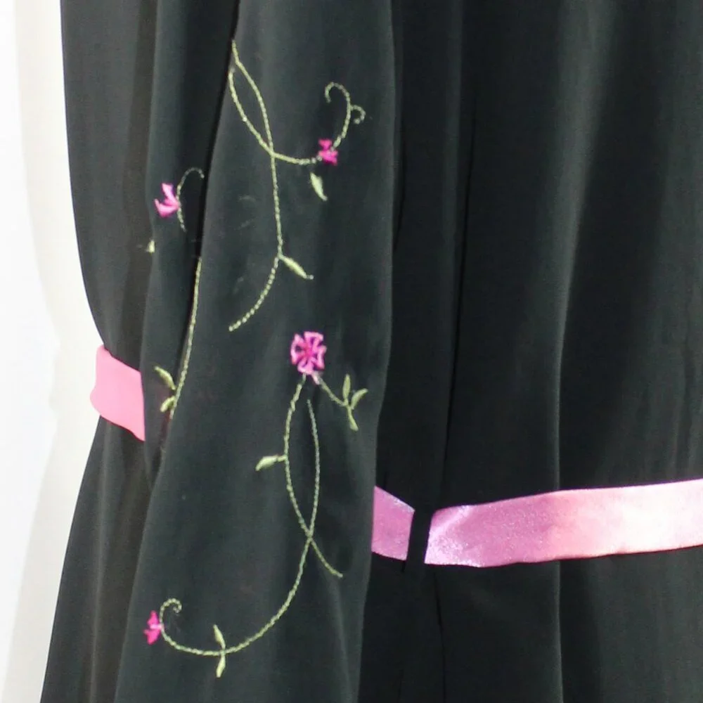 Oscar de la Renta Pink Label Black Sheer Pink Floral Accent Kimono Robe